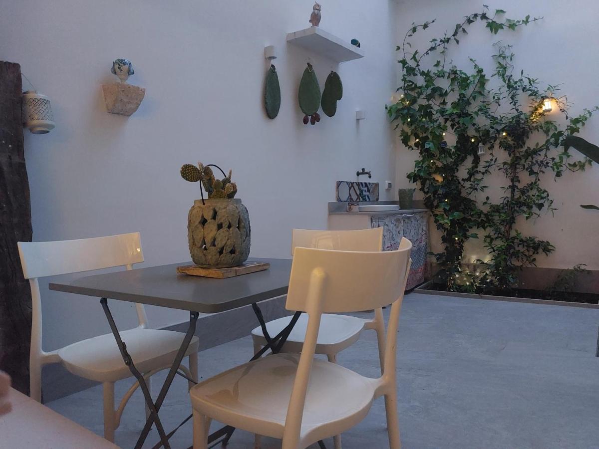 Mimar Casa Vacanze Charme Ed Eleganza Maruggio Extérieur photo